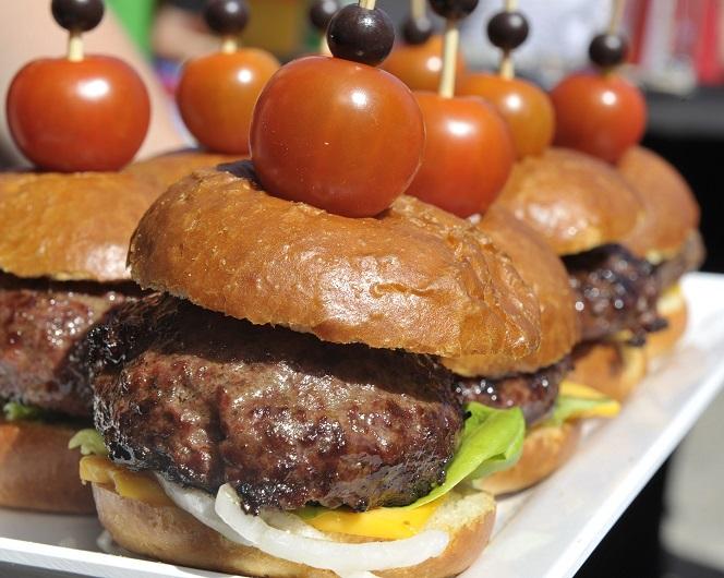 Broodje runderhamburger mini